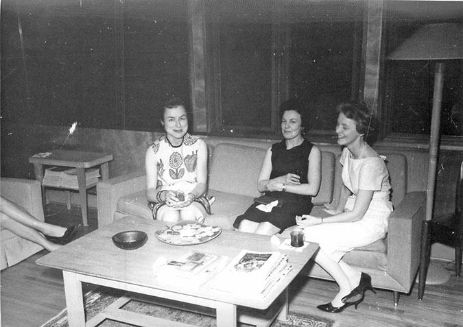 1963
